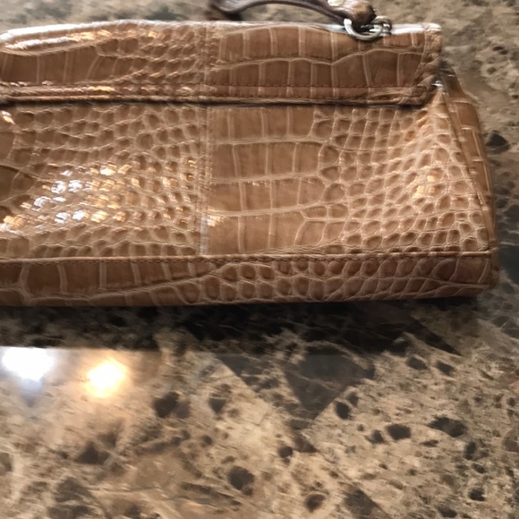 Nine West clutch - Picture 4 of 8
